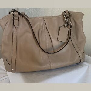 Used Coach purse in good condition !